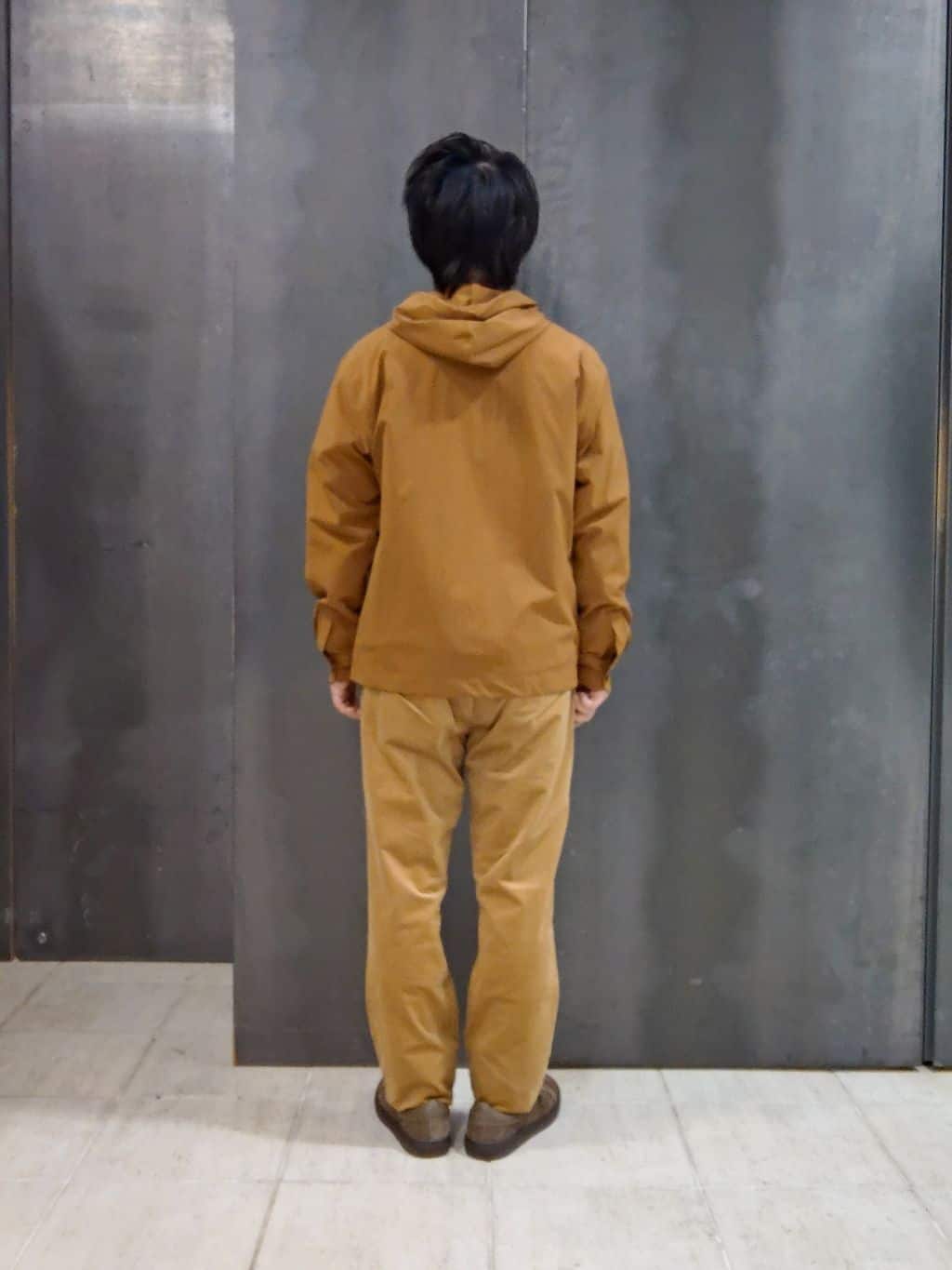 shiominさんの「TAKEO KIKUCHI｜【3D ナイロン ストレッチ】ジップアップ フードブルゾン」を使ったコーディネート