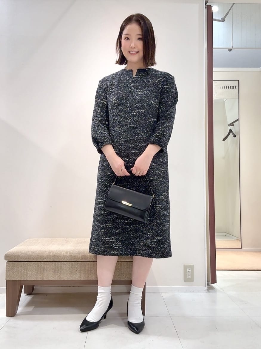 YUIさんの「UNTITLED｜【洗える/ストレッチ】ツイードジャージワンピース」を使ったコーディネート