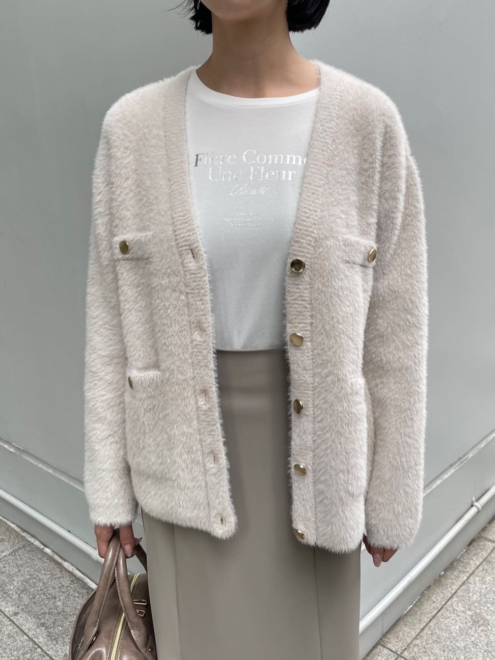 NATSUMIさんの「grove｜軽やかフェザーで魅せる、クラシカルな主役カーディガン」を使ったコーディネート