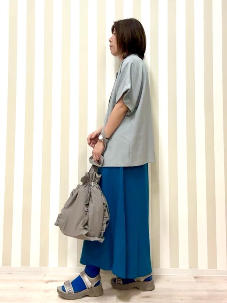 pieceさんの「SHOO･LA･RUE｜【S-LL/ひんやり】切替ラインですっきりと 1枚で着られるロングワンピース」を使ったコーディネート