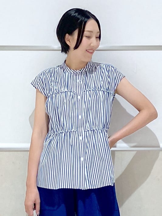 eriko さんの「Dessin｜【洗える】ストライプ柄ギャザーブラウス」を使ったコーディネート