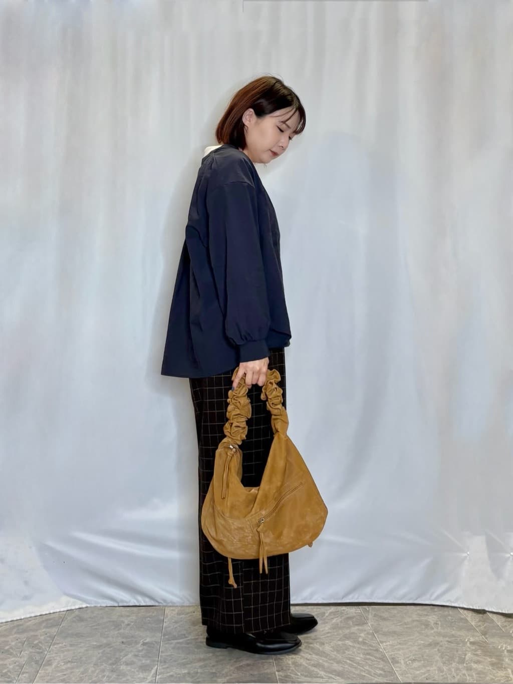 ネリさんの「SHOO･LA･RUE｜【S-LL】美しく見せる ボートネックロンT」を使ったコーディネート