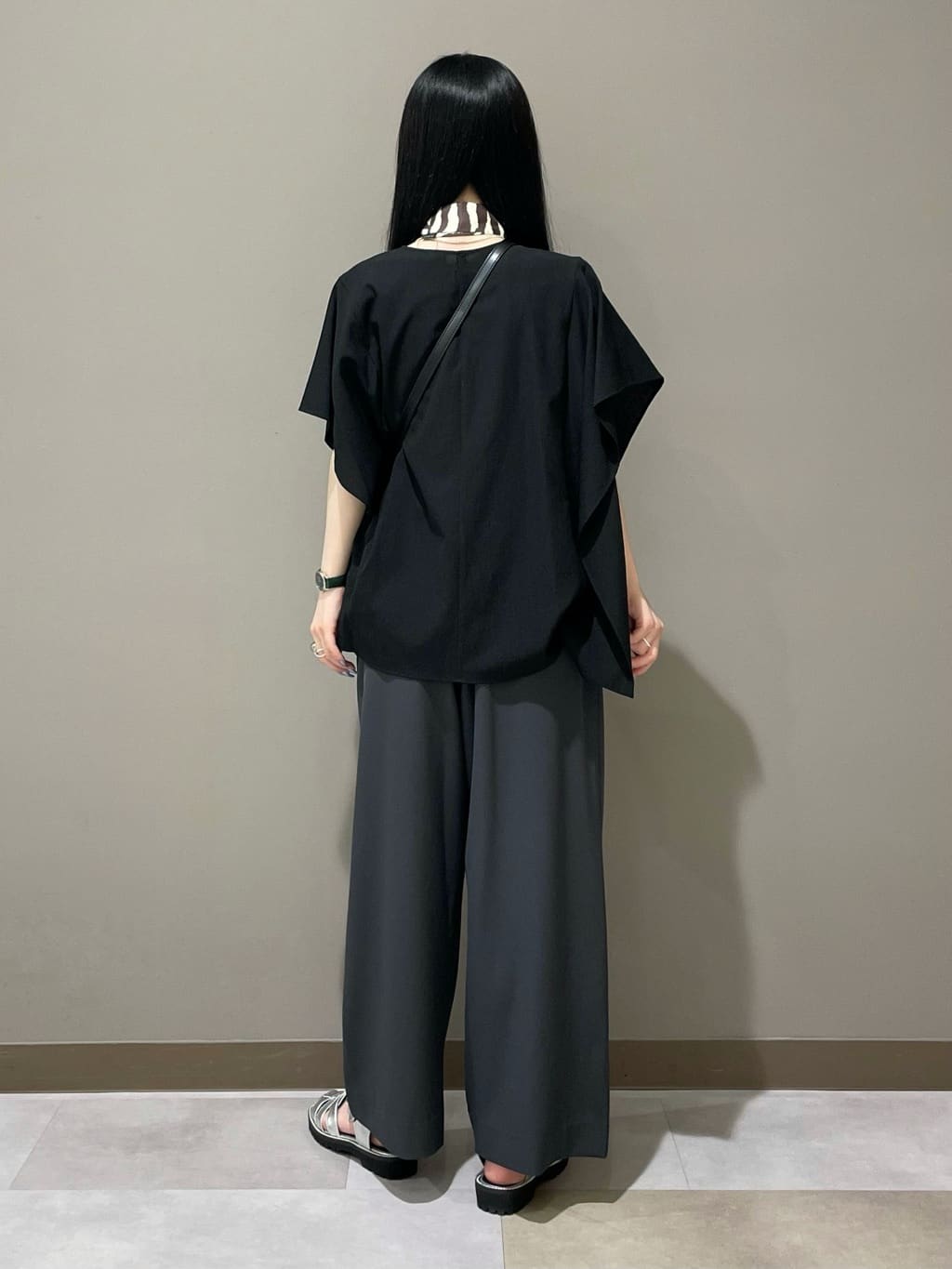 KEIKOさんの「INDIVI｜【体型カバー】スクエアブラウス」を使ったコーディネート
