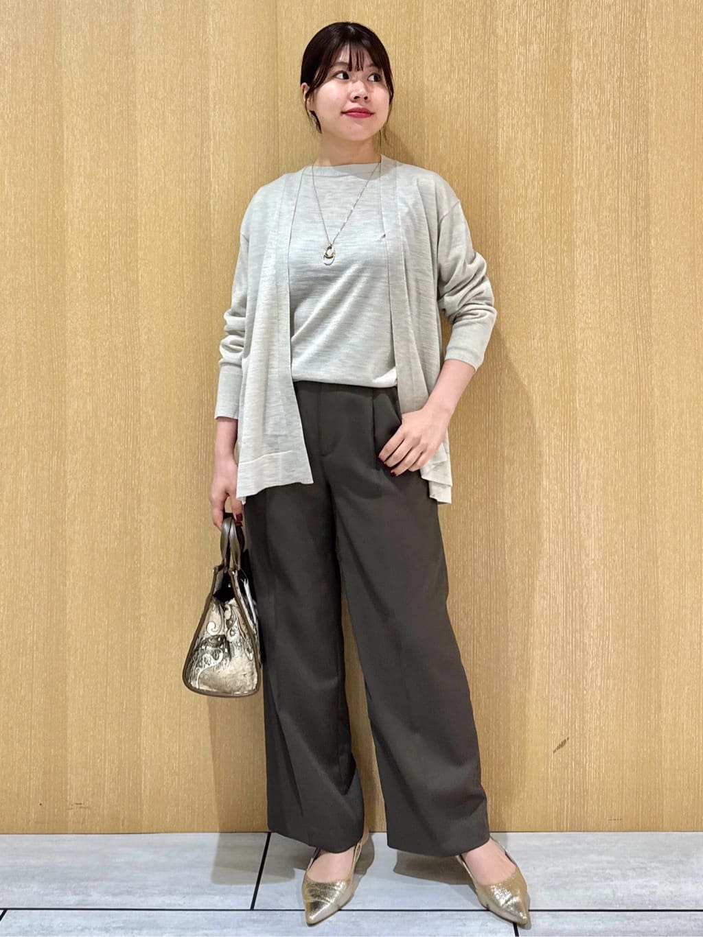 nanaさんの「UNTITLED｜【アンサンブル可/洗える/ボタンなし】シルクウールカシミヤ 着流しカーディガン」を使ったコーディネート