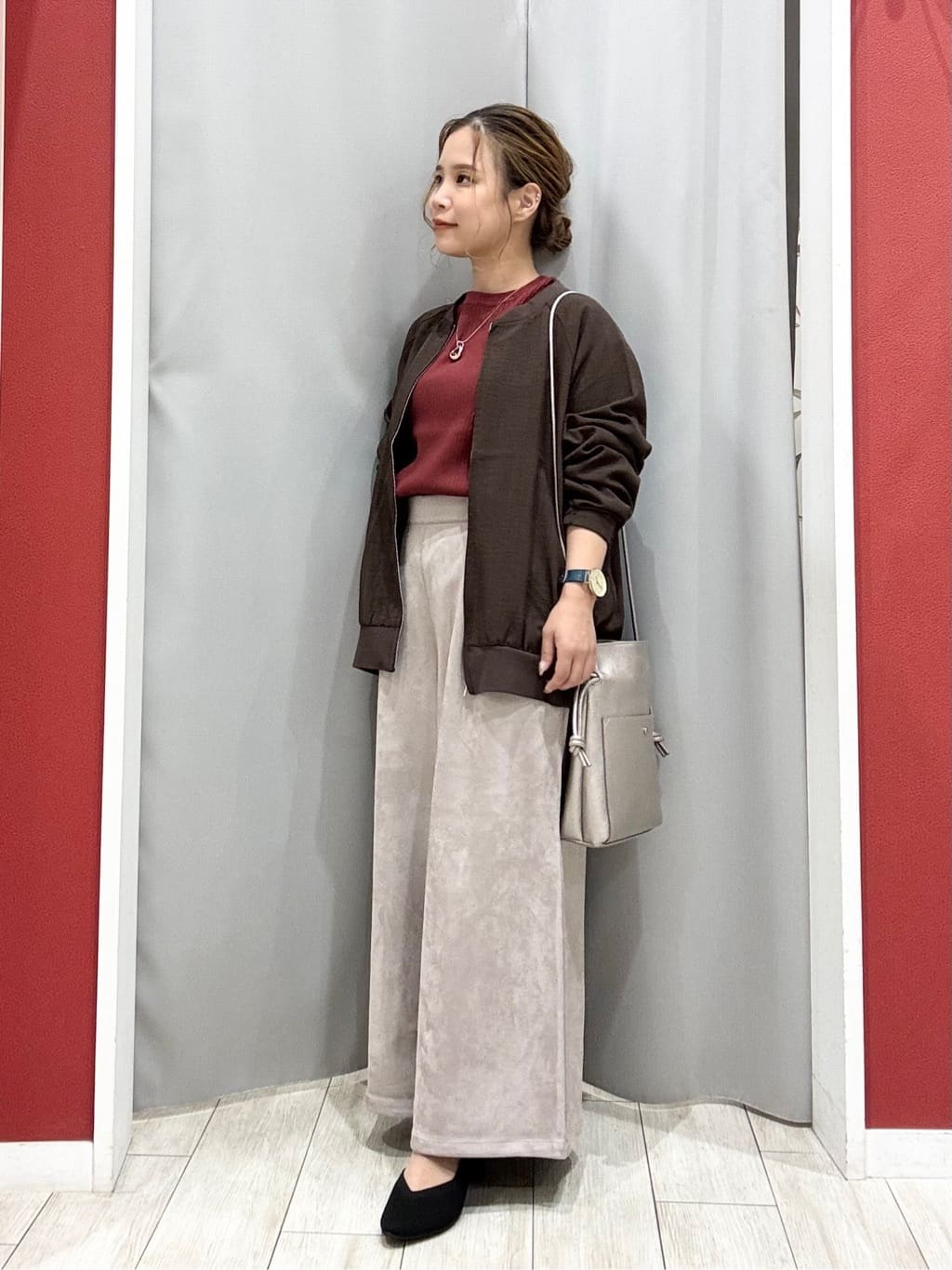 shioさんの「SHOO･LA･RUE｜【洗濯機可/S-LL】さっと羽織れる 軽量リブブルゾン」を使ったコーディネート