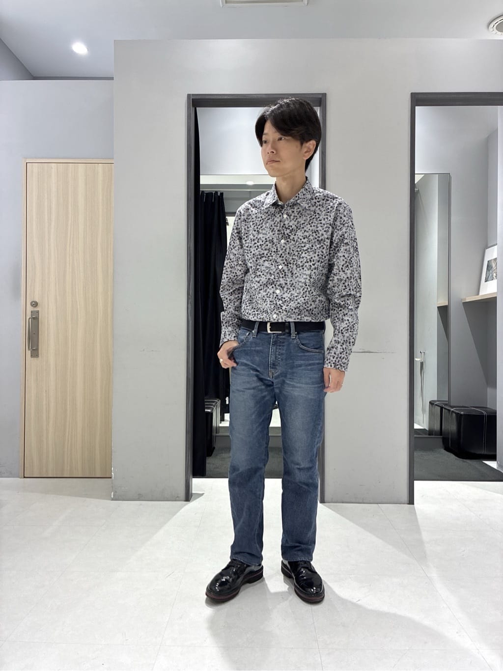 わいずみさんの「TAKEO KIKUCHI｜【360&deg;ストレッチ／セットアップ対応】None Of Stress ジャケット」を使ったコーディネート