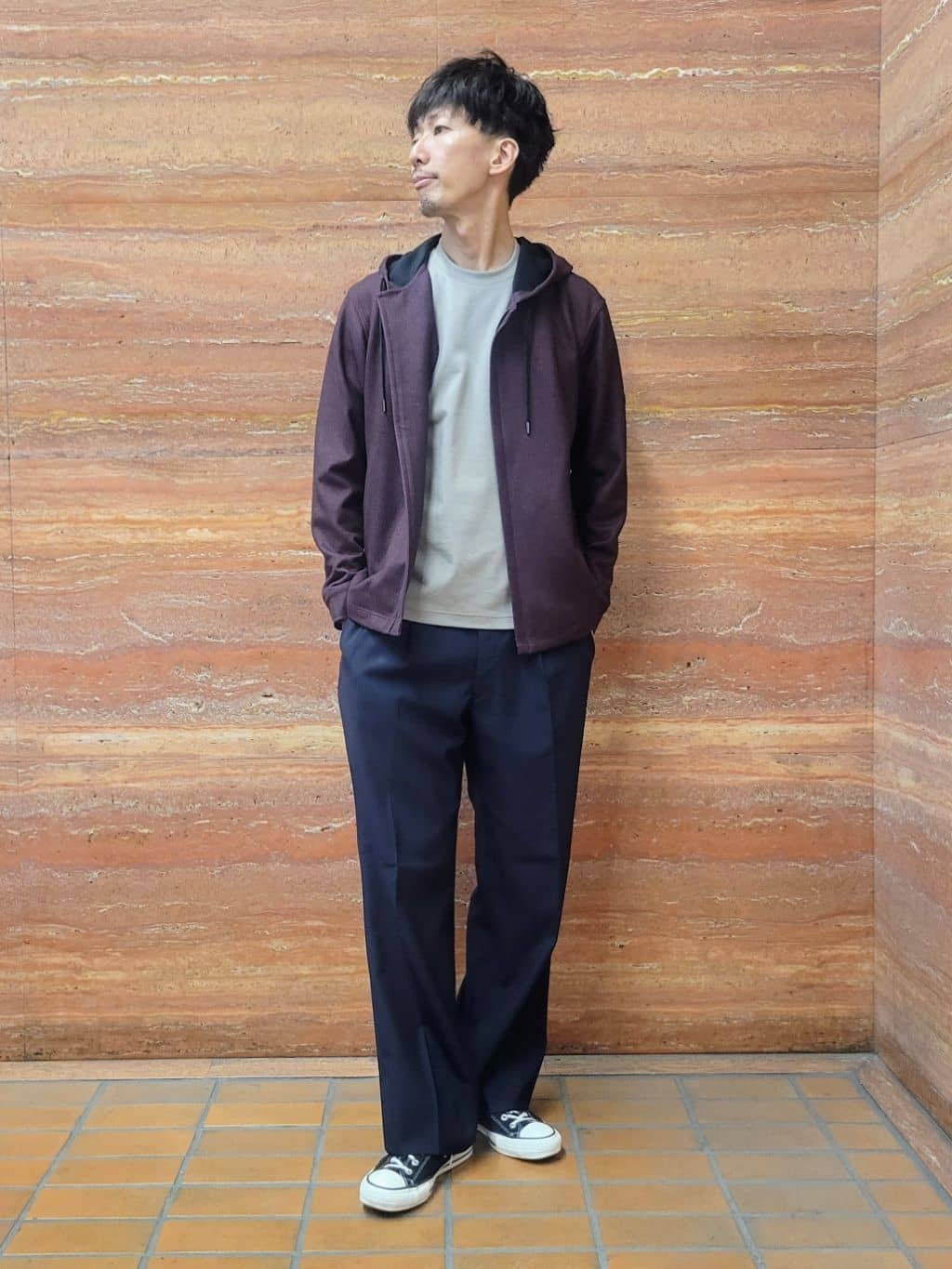 piroyaさんの「TAKEO KIKUCHI｜ストレッチ テーラードＴシャツ」を使ったコーディネート