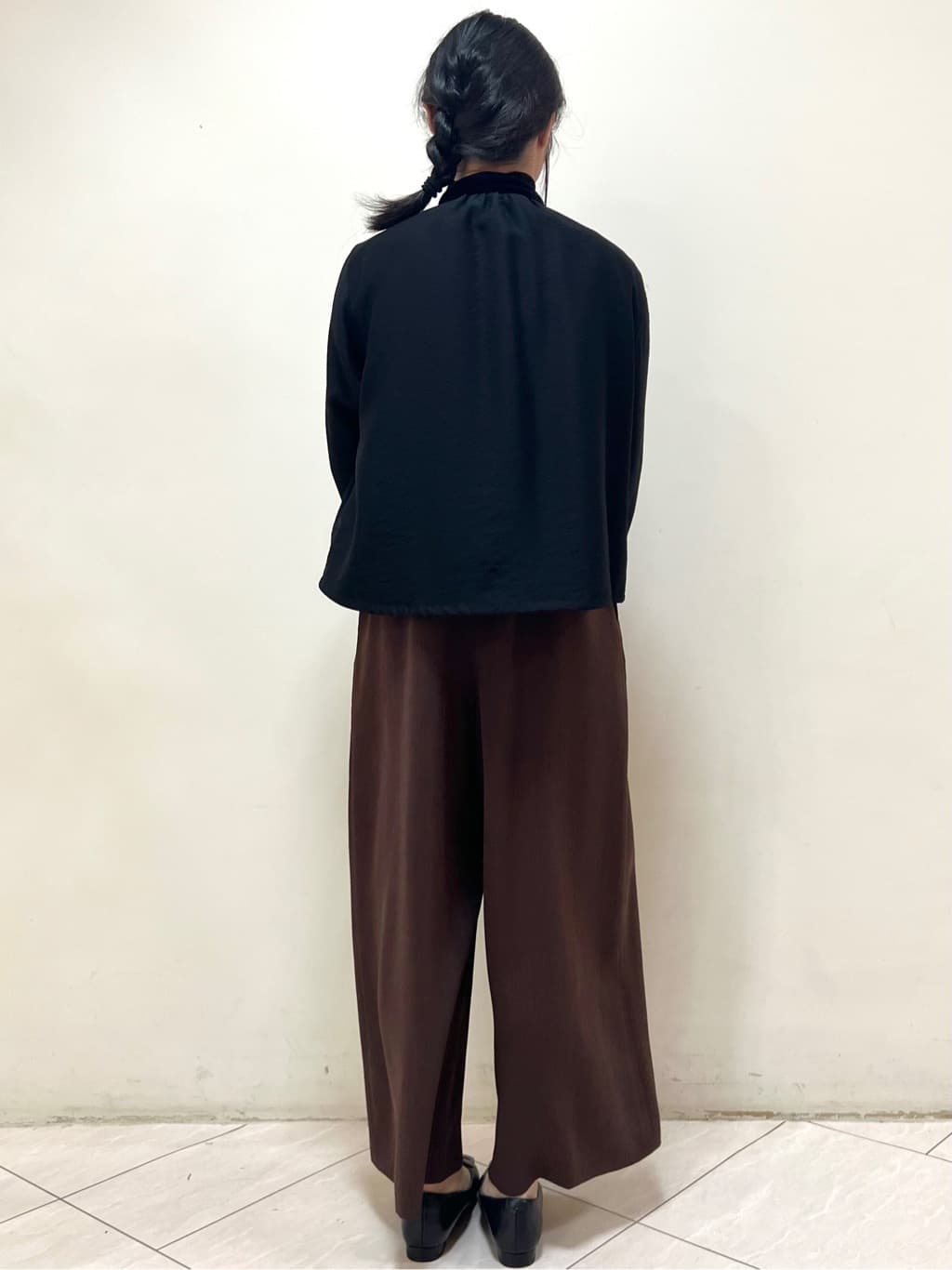 yanaさんの「Reflect｜【チェーン長さ調節可】コインパーツ&times;淡水パールネックレス」を使ったコーディネート