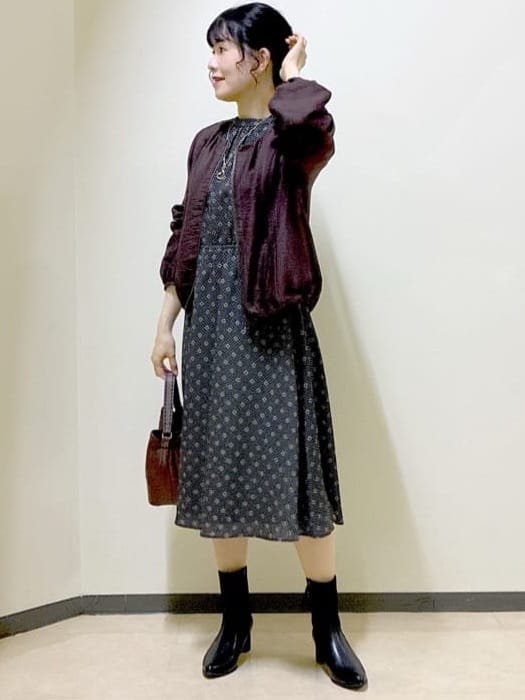  beni_gingerさんの「Reflect｜【きちんと見え／通勤／セレモニーにおすすめ◎】ドット&times;ダイヤ柄ワンピース」を使ったコーディネート