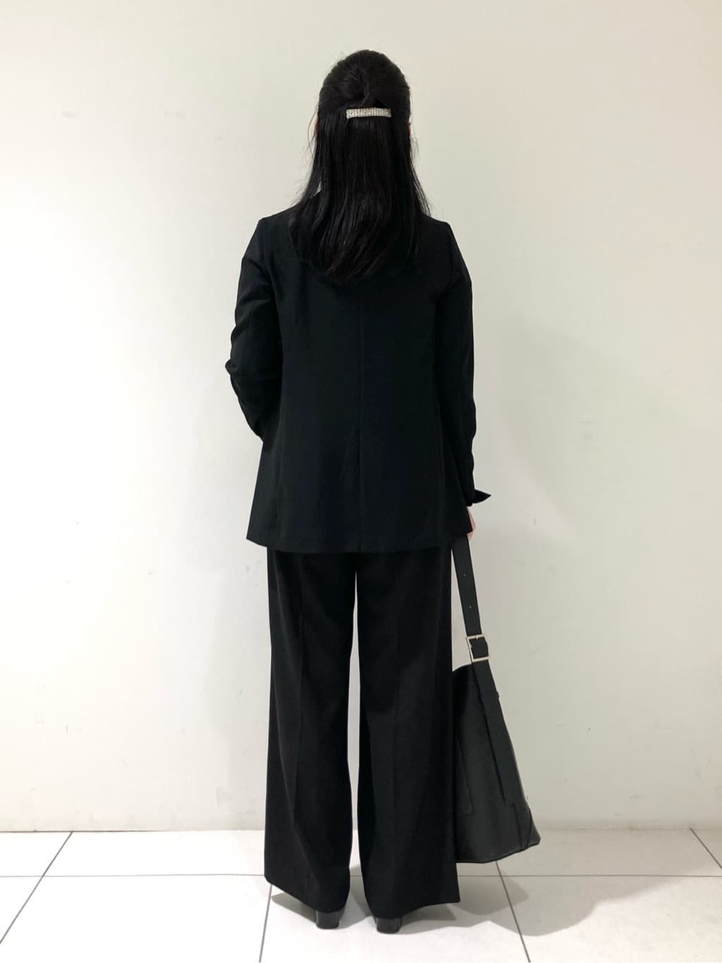momokoさんの「INDIVI｜【軽く羽織れる！】ダブルジャケット」を使ったコーディネート