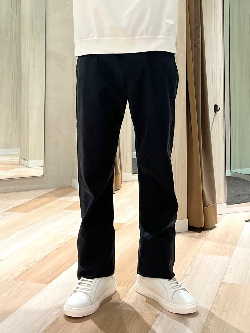 URAさんの「TAKEO KIKUCHI｜【抗菌防臭／5サイズ展開】ハイゲージポンチ Tシャツ」を使ったコーディネート