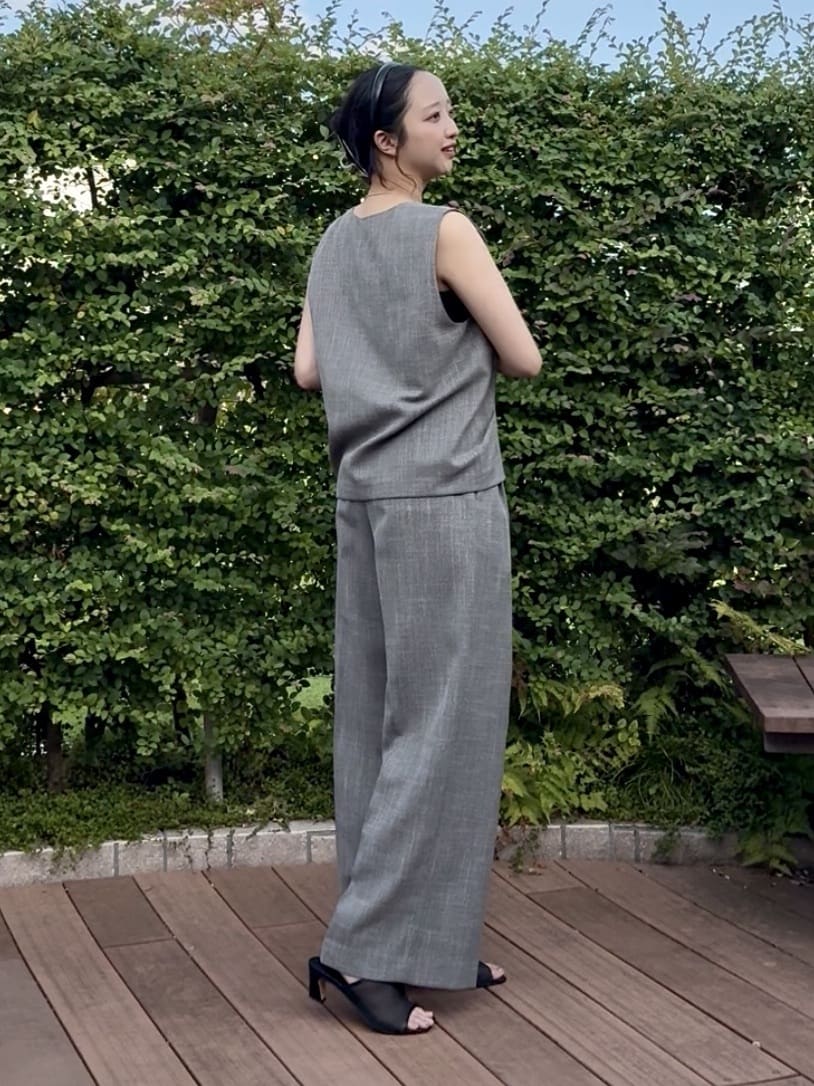 YUKAさんの「UNTITLED｜【セットアップ可/洗える】梳毛調合繊Vネックベスト」を使ったコーディネート