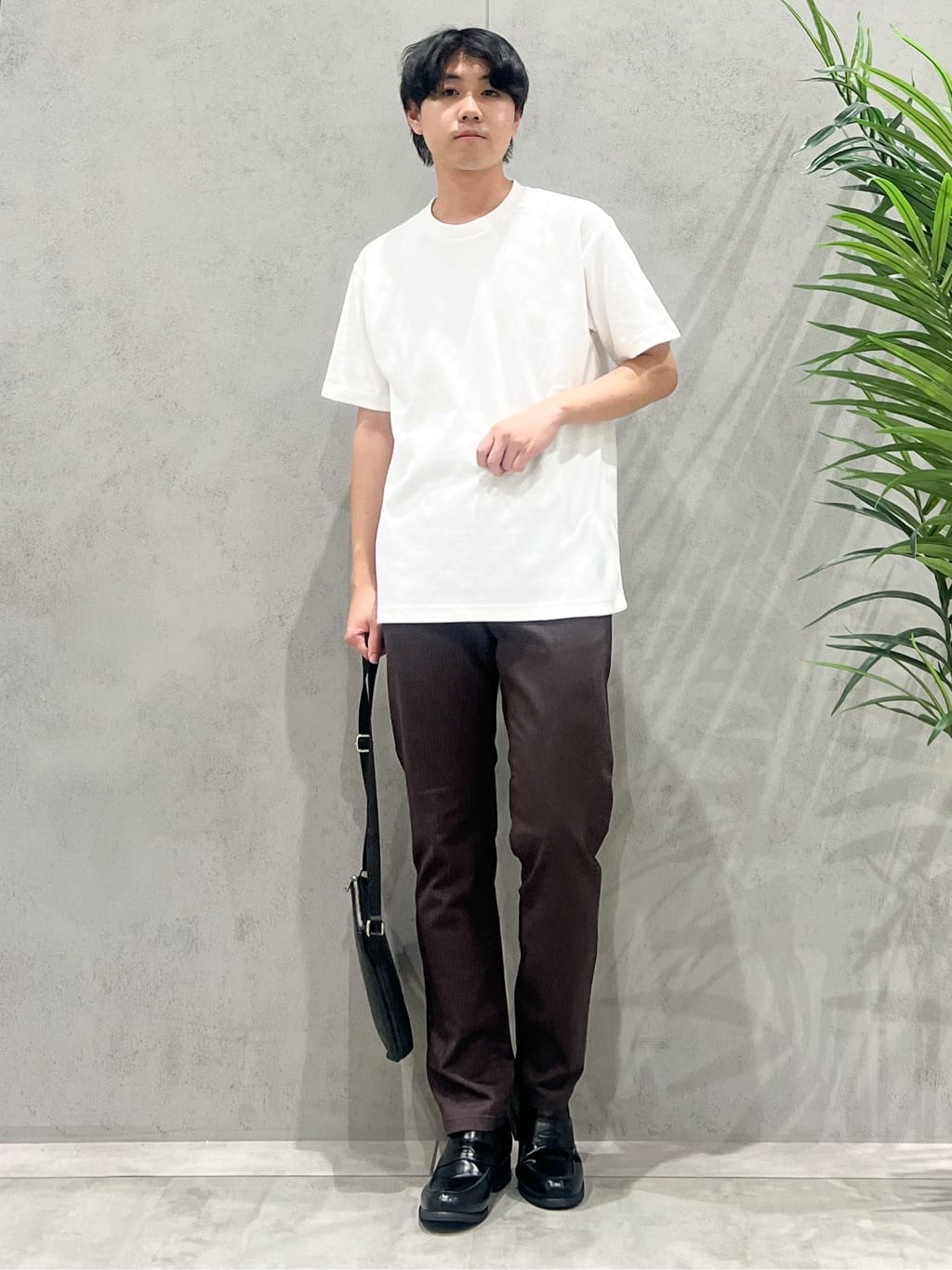 SHI-MAさんの「THE SHOP TK｜パターンジャカード半袖Tシャツ【洗濯機OK】」を使ったコーディネート