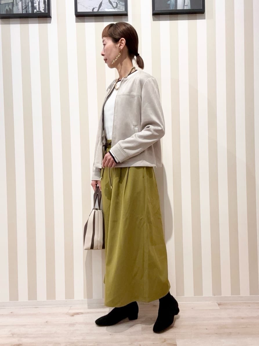 まつこさんの「SHOO･LA･RUE｜【S-LL/2点セット】脚のラインを拾いにくい ベルト付きタックスカーチョパンツ」を使ったコーディネート