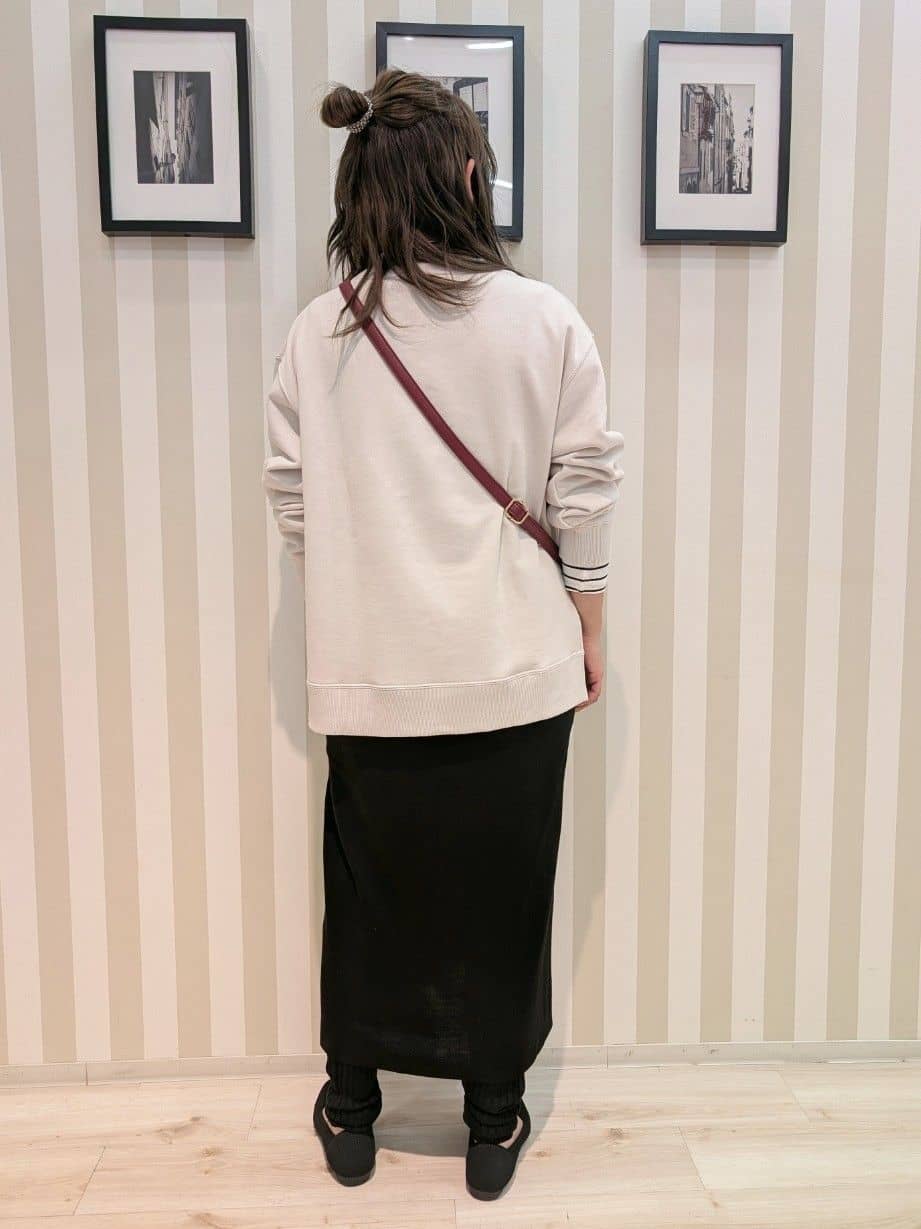otaさんの「SHOO･LA･RUE｜【S-LL/吸湿発熱】なめらかとろみ インナータートル」を使ったコーディネート