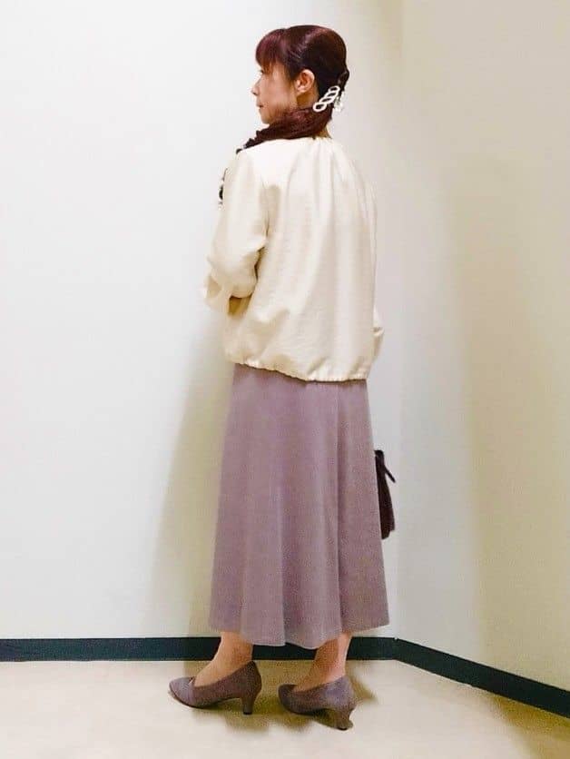 花さんの「Reflect｜【通勤】スエードライクフレアスカート」を使ったコーディネート