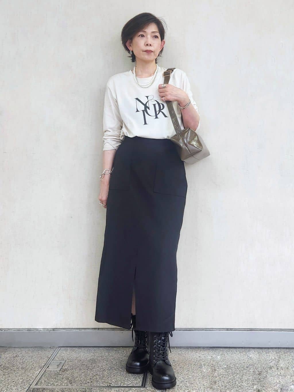 milkyさんの「OPAQUE.CLIP｜ロングロゴTシャツ【洗濯機OK】」を使ったコーディネート