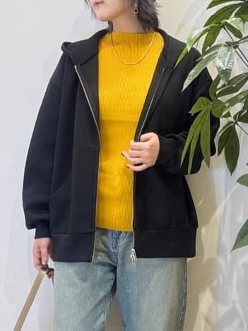 misakiさんの「SHOO･LA･RUE｜【S-LL】程よくゆったりな 柔らかデニムテーパードパンツ」を使ったコーディネート