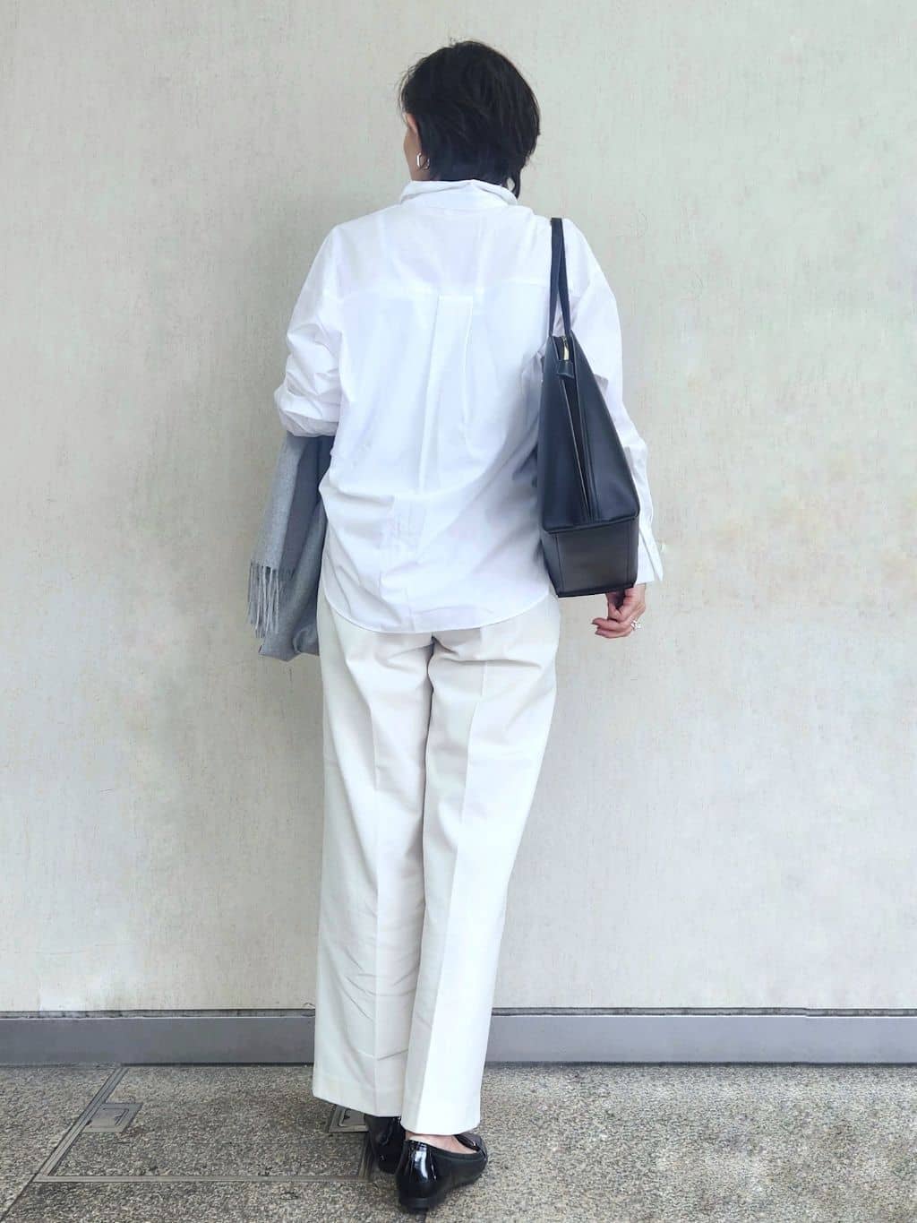 milkyさんの「OPAQUE.CLIP｜ポケット刺繍レギュラーカラーシャツ【洗濯機OK】」を使ったコーディネート