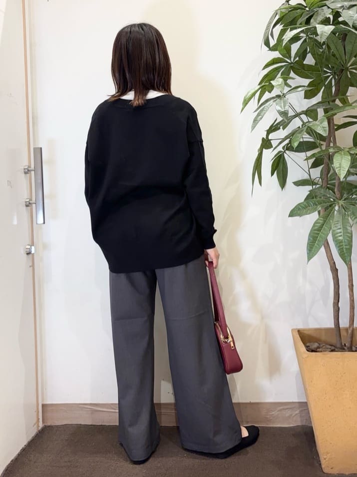 宗形さんの「SHOO･LA･RUE｜【洗濯機可/S-LL】周りと差がつく チェーンステッチロゴロンT」を使ったコーディネート
