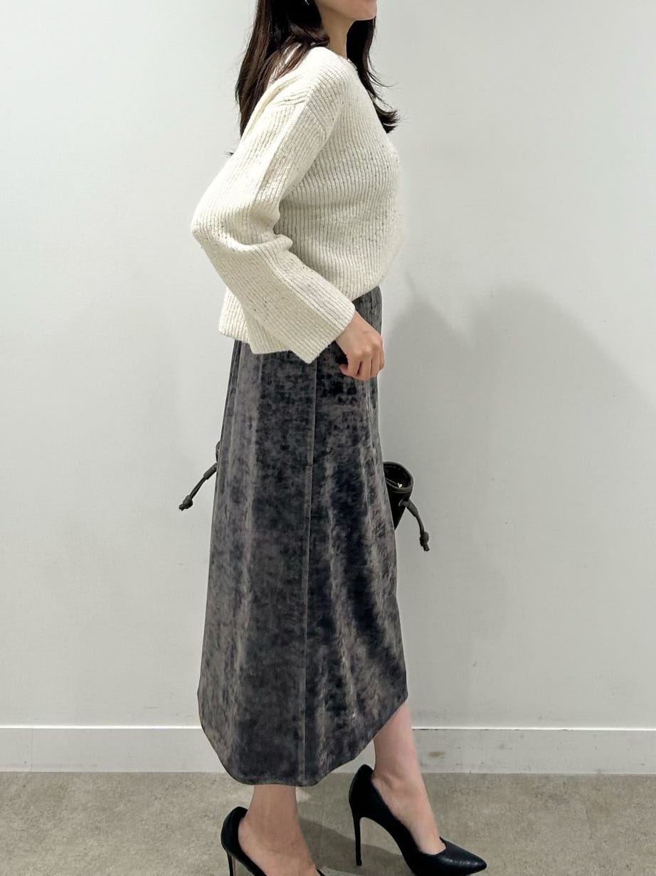 hayaseさんの「COUP DE CHANCE｜【手洗い可】スパンコール付ニットトップス」を使ったコーディネート