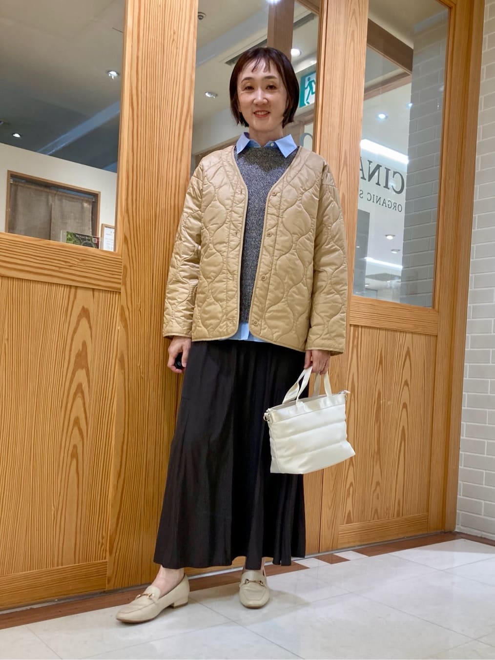 ゆうさんの「UNTITLED｜【重ね着レイヤード/スーツブラウス】ファインブロードベーシックシャツ」を使ったコーディネート