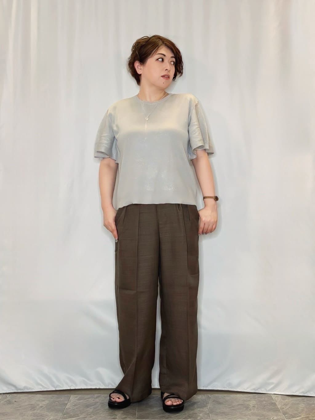 たみさんの「SHOO･LA･RUE｜【S-LL】二の腕はカバーして魅せる フレアスリーブニット」を使ったコーディネート