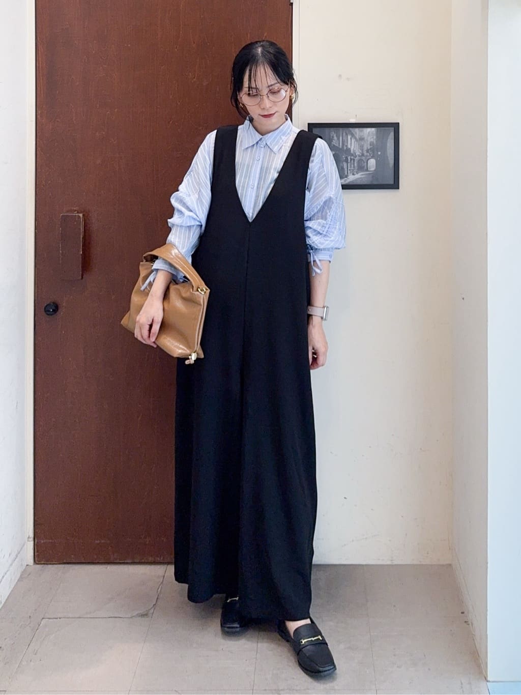 𝐇𝐢𝐫𝐨𝐦𝐢さんの「SHOO･LA･RUE｜【前後2WAY/洗える】さらっと着られるサロペット」を使ったコーディネート