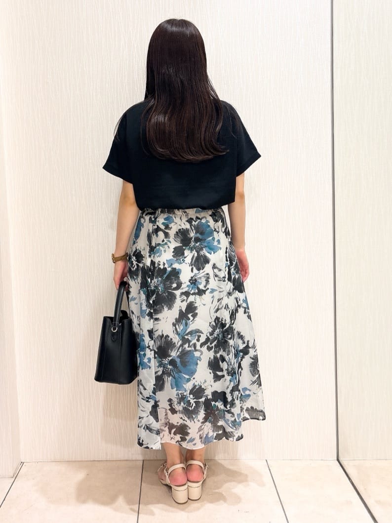SAHOさんの「UNTITLED｜【洗える/前後2WAY】ネックプルオーバーニット」を使ったコーディネート