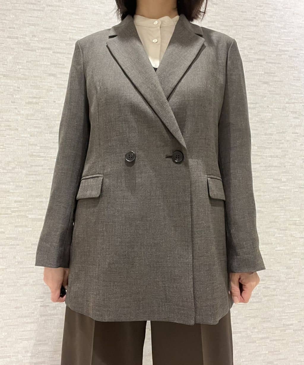 marikoさんの「Reflect｜【さらっと一枚で決まる／重ね着にもおすすめ◎】タックスリーブシャツブラウス」を使ったコーディネート