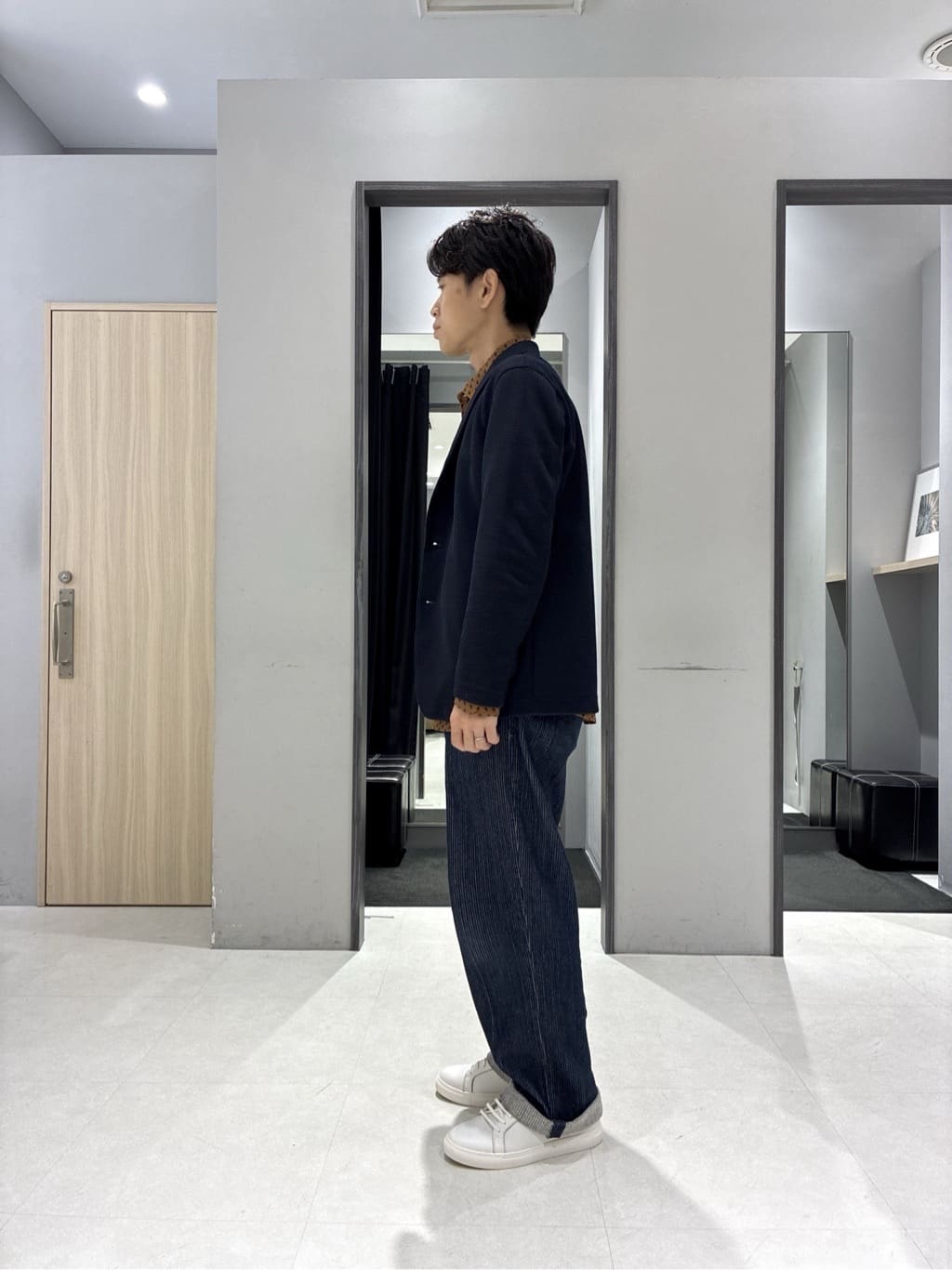 わいずみさんの「TAKEO KIKUCHI｜ボーラーハット柄 長袖シャツ」を使ったコーディネート