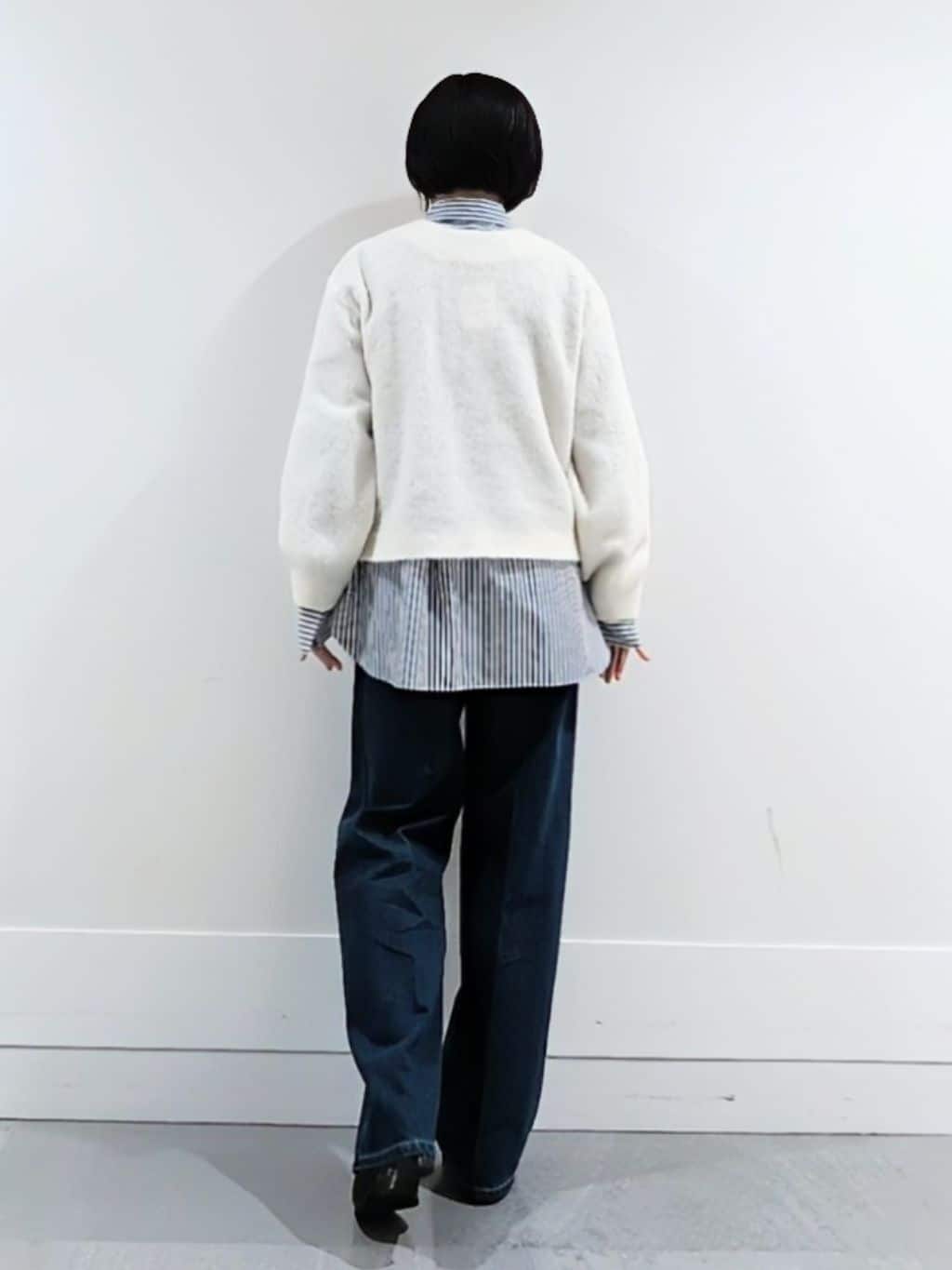 ミズタさんの「UNTITLED｜【ジャケット風/メタルボタン】アルパカ混シャギーカーディガン」を使ったコーディネート