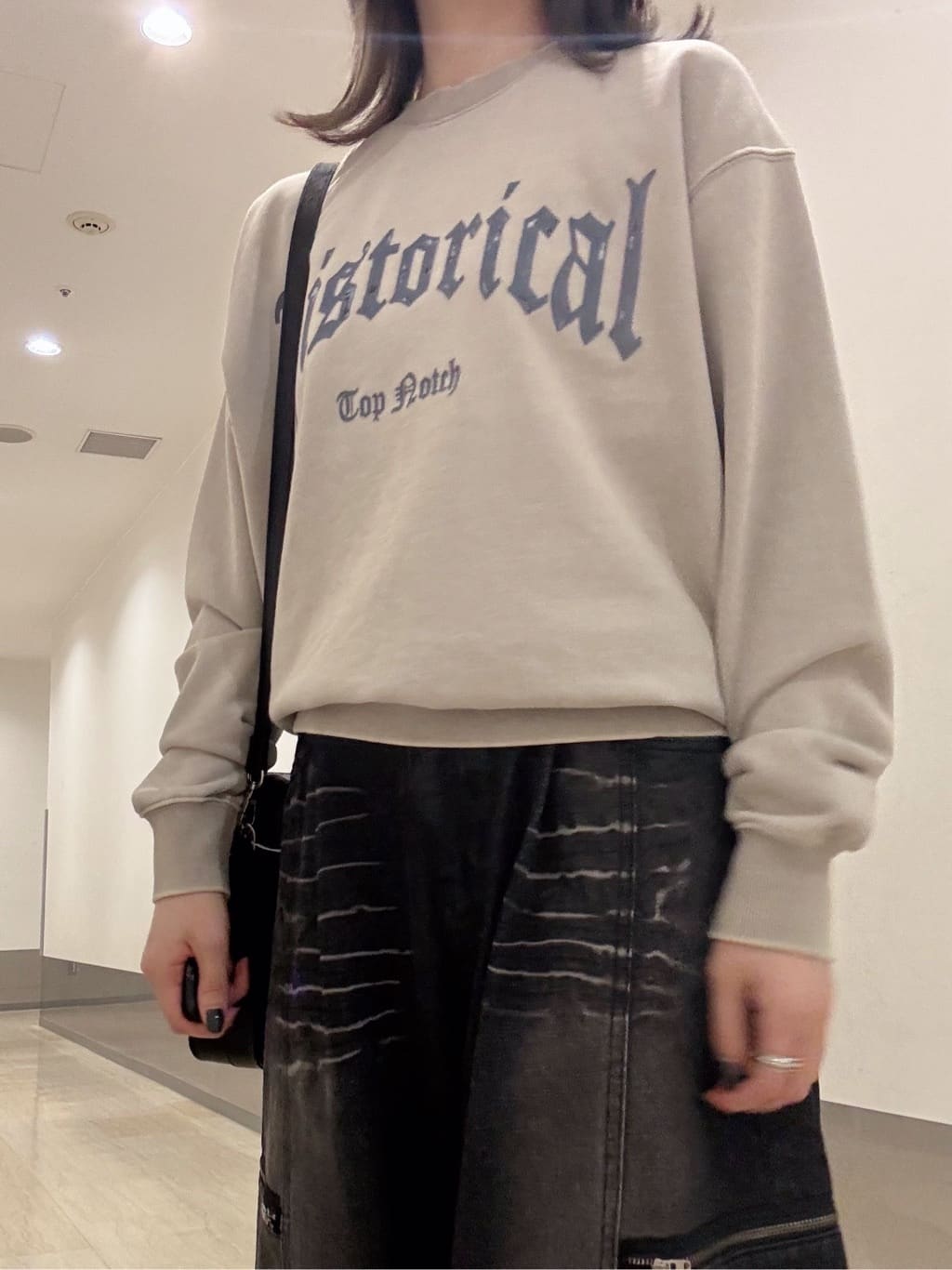 Renaさんの「tk.TAKEO KIKUCHI｜カレッジフロッキープリントスウェット」を使ったコーディネート