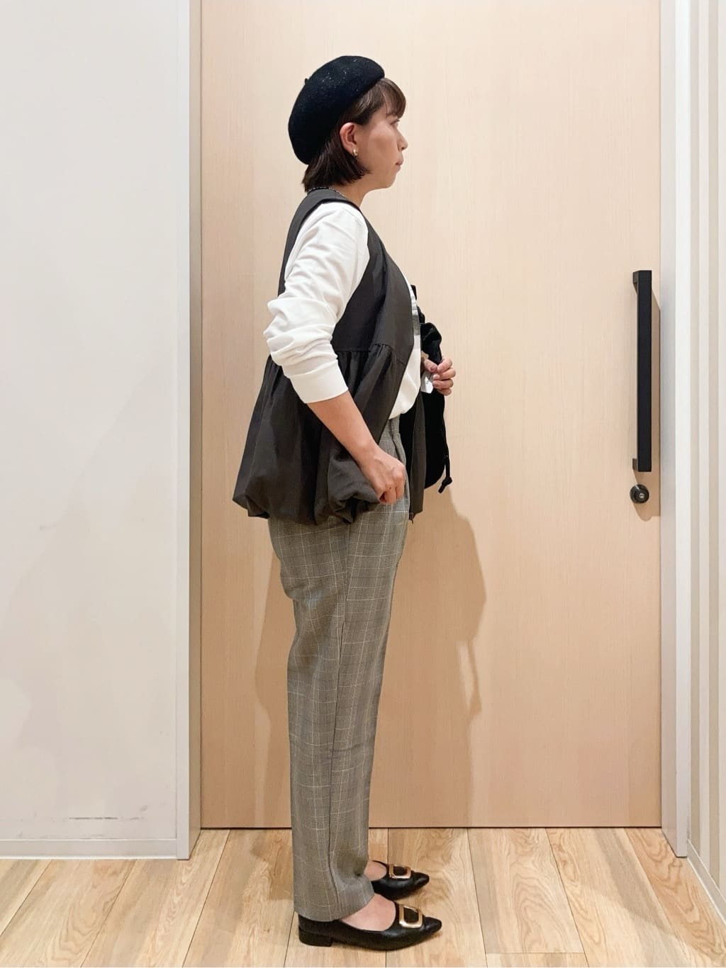 yocchiさんの「SHOO･LA･RUE｜【S-LL】美シルエット 裾バルーンシルエットジレ」を使ったコーディネート