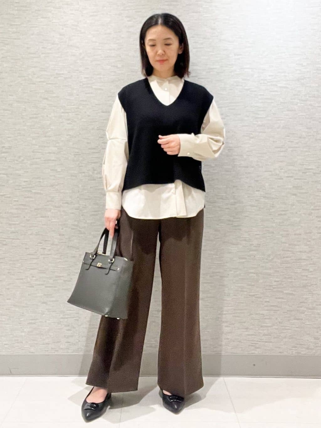 marikoさんの「Reflect｜【さらっと一枚で決まる／重ね着にもおすすめ◎】タックスリーブシャツブラウス」を使ったコーディネート