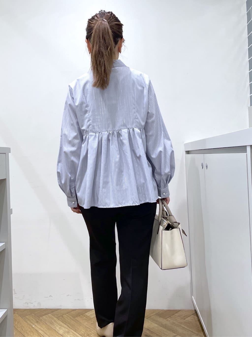 Junさんの「index｜《XS-LLサイズ》ストレッチテーパードパンツ／セットアップ対応【洗濯機洗い可／イージーアイロン／防」を使ったコーディネート
