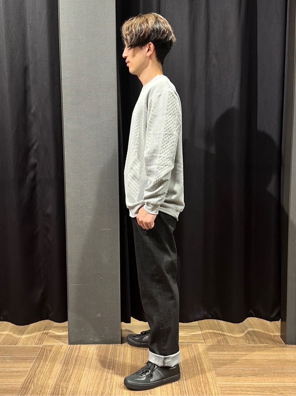 tomoyaさんの「THE SHOP TK｜フェイクスエードジップブルゾン【手洗いOK】」を使ったコーディネート