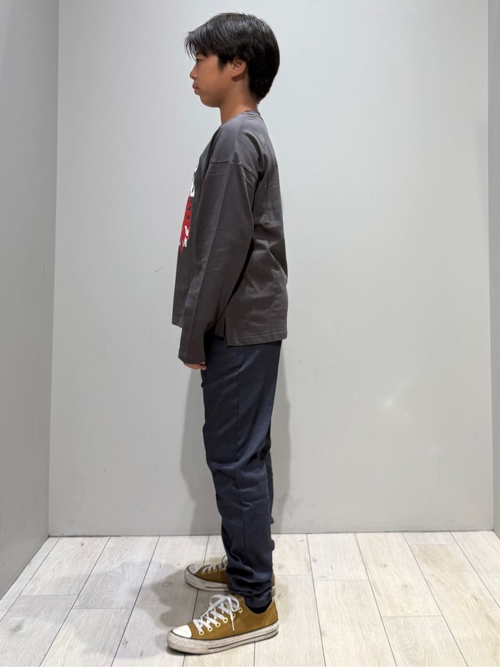 kuboさんの「THE SHOP TK｜【110－160／6色展開】コットン長袖Ｔシャツ/洗濯機OK」を使ったコーディネート