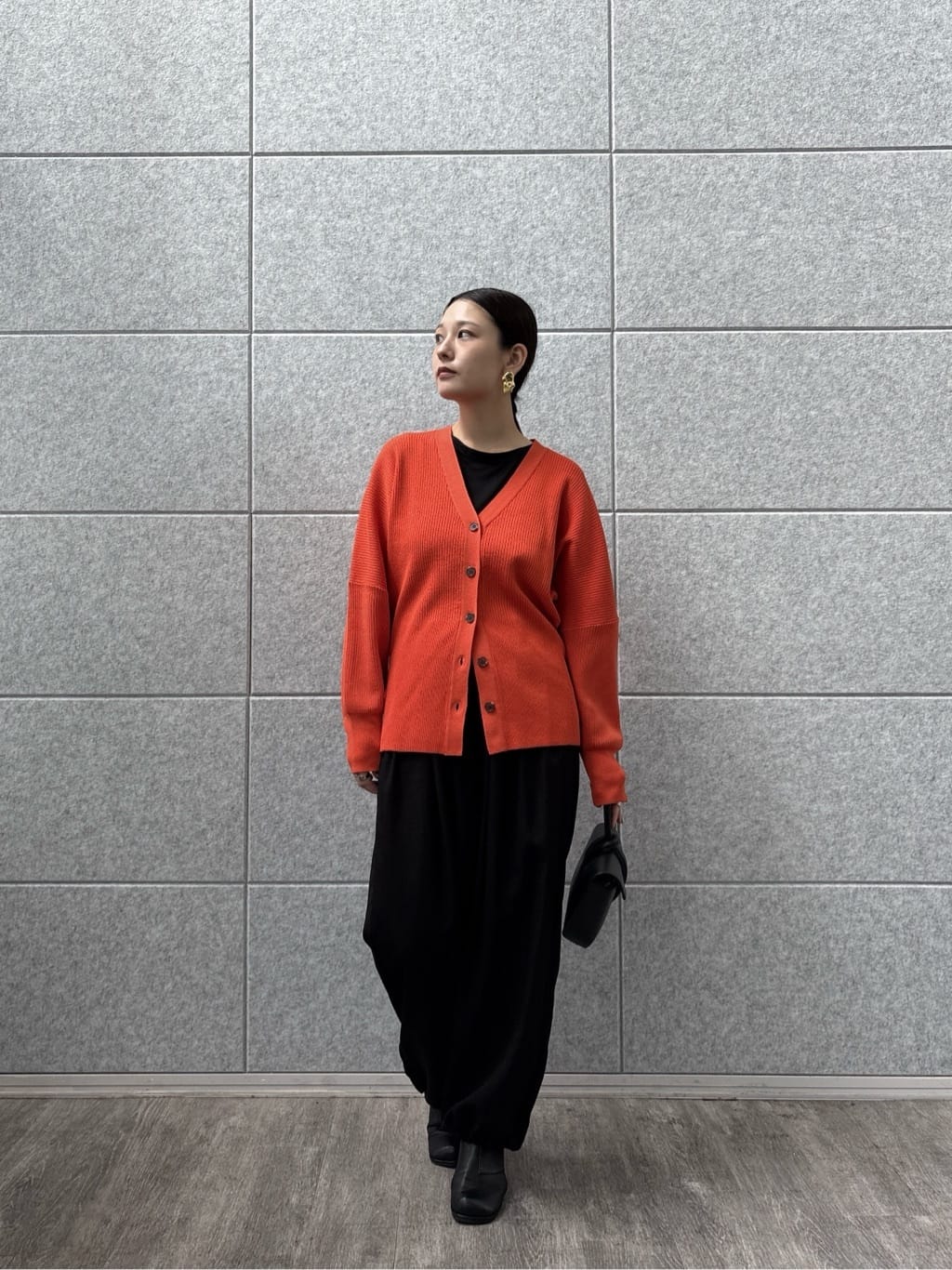 ayanoさんの「INDIVI｜シグネチャーシアーロンT」を使ったコーディネート