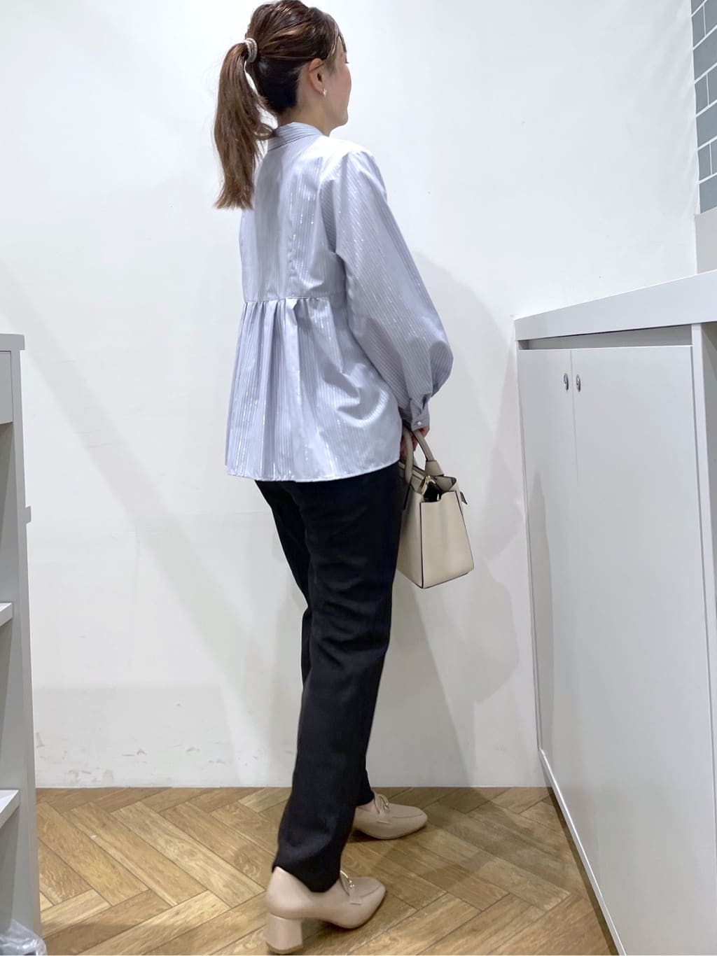 Junさんの「index｜《XS-LLサイズ》ストレッチテーパードパンツ／セットアップ対応【洗濯機洗い可／イージーアイロン／防」を使ったコーディネート