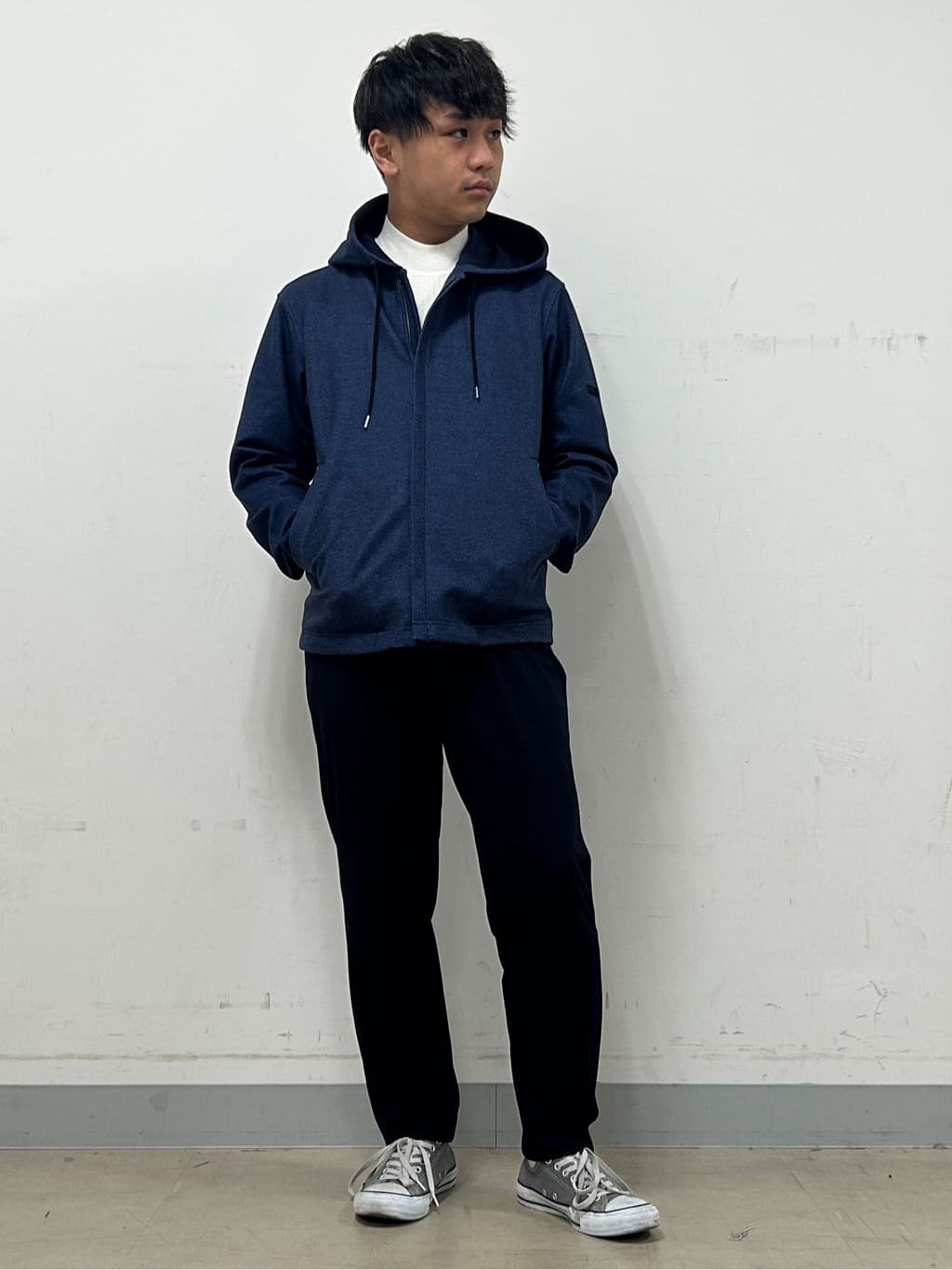 Hiroさんの「TAKEO KIKUCHI｜【JUST ONE LAYER】ダウンファブリックZIPパーカー」を使ったコーディネート