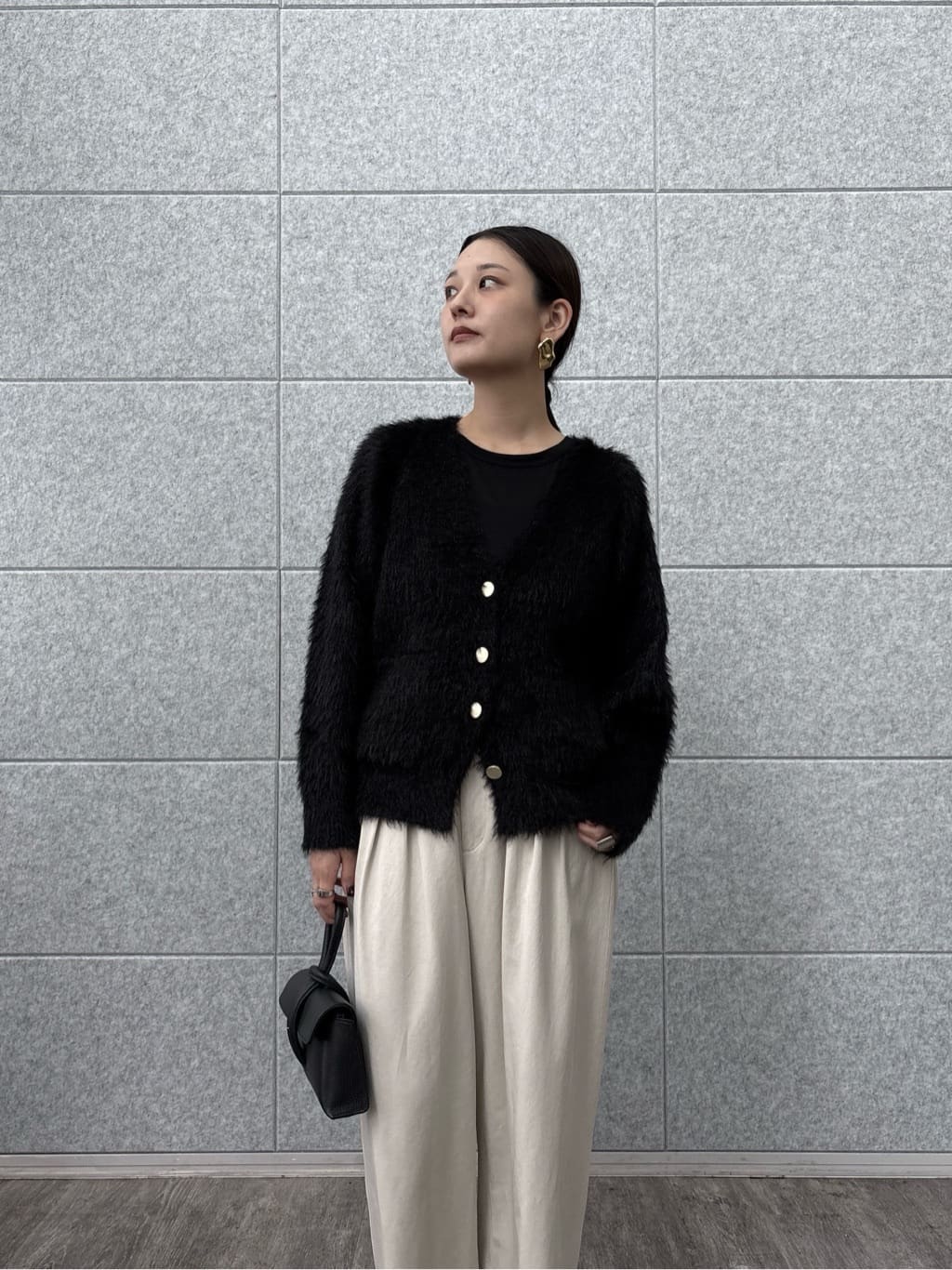 ayanoさんの「INDIVI｜シグネチャーシアーロンT」を使ったコーディネート