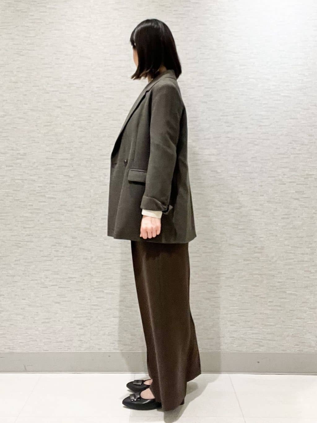 marikoさんの「Reflect｜【さらっと一枚で決まる／重ね着にもおすすめ◎】タックスリーブシャツブラウス」を使ったコーディネート