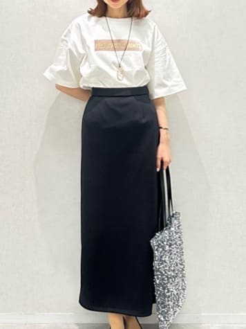 Miwaさんの「UNTITLED｜【後ろウエストゴム/ストレッチ性/オンオフ】ジャージナロースカート」を使ったコーディネート