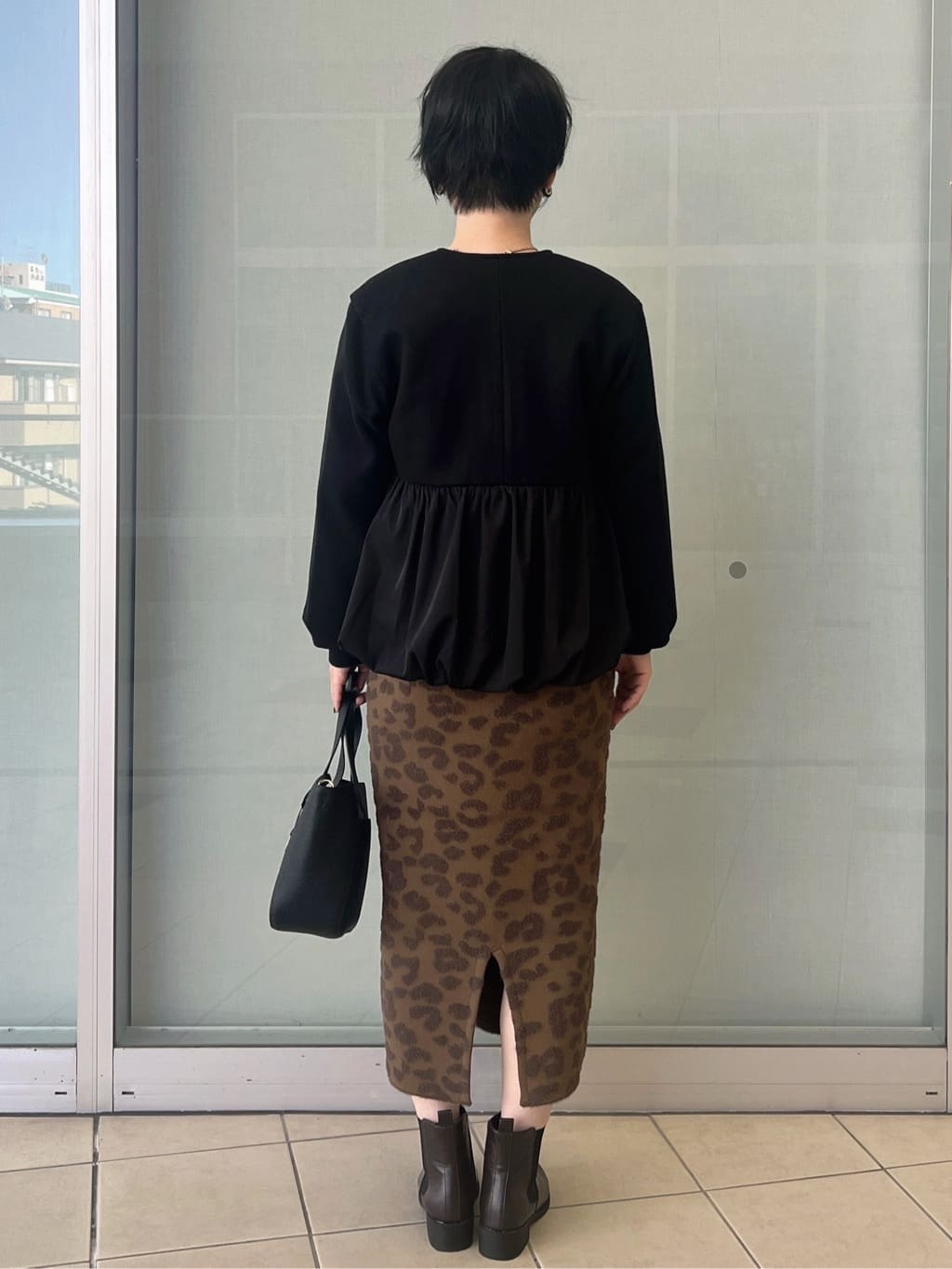 yo-koさんの「OPAQUE.CLIP｜ウールライクペプラムドッキングアウター【洗濯機洗い可】」を使ったコーディネート