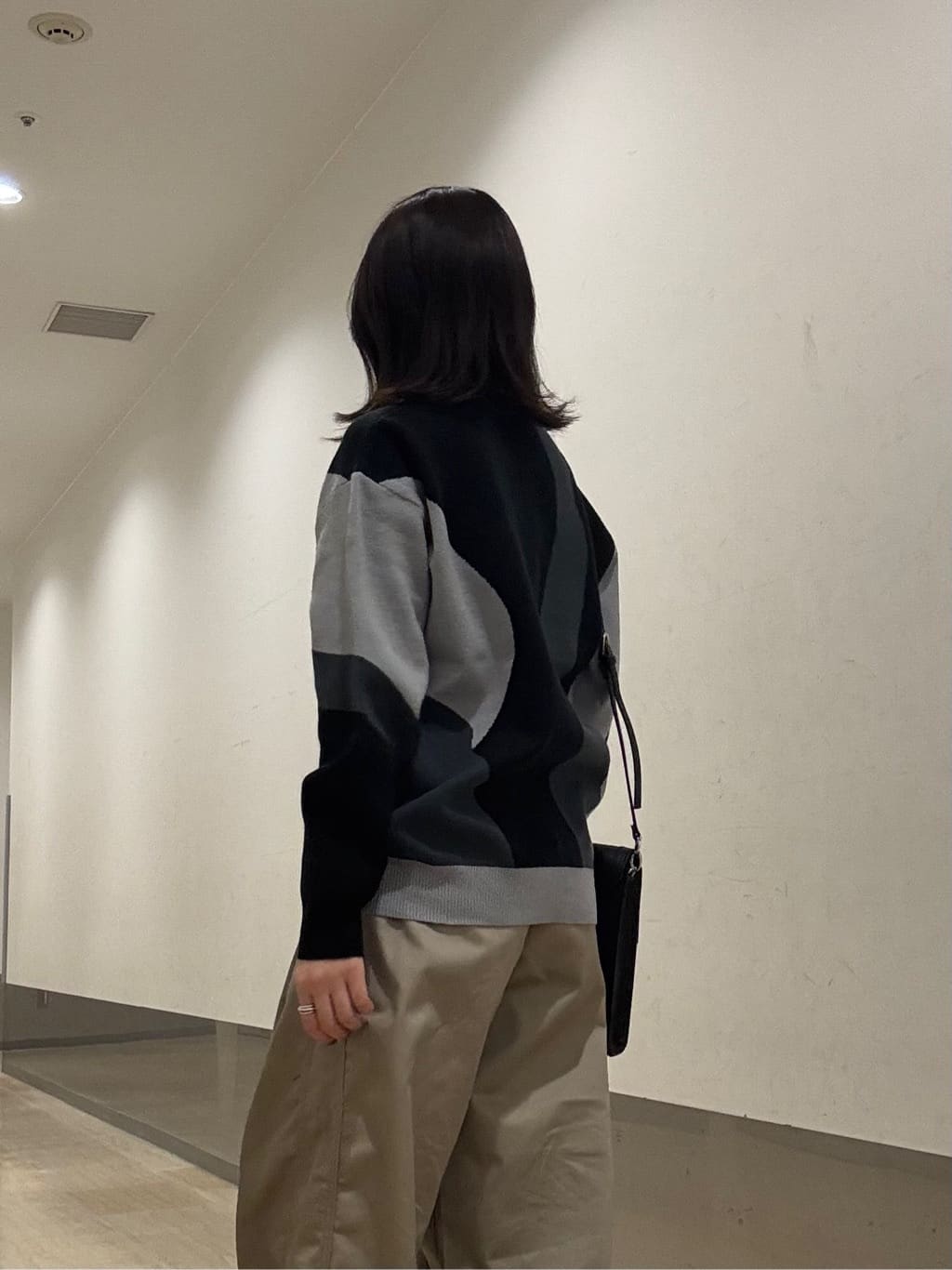 Renaさんの「tk.TAKEO KIKUCHI｜カラースキーム胸ZIPニット」を使ったコーディネート