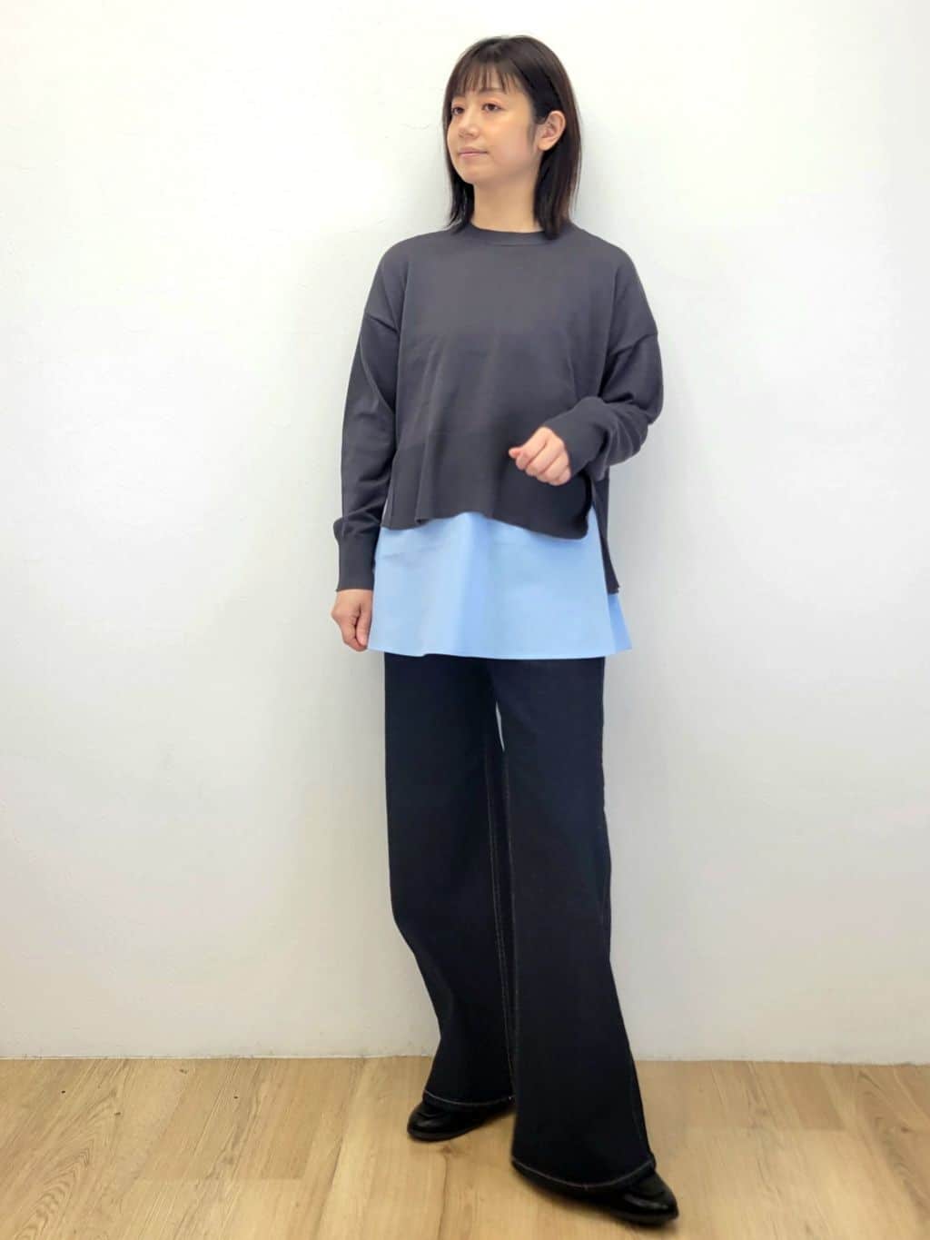 LISAさんの「OPAQUE.CLIP｜《ツインセット》リラクシーサイドスリットニット&times;ドッキングタンク【洗濯機洗い可】」を使ったコーディネート