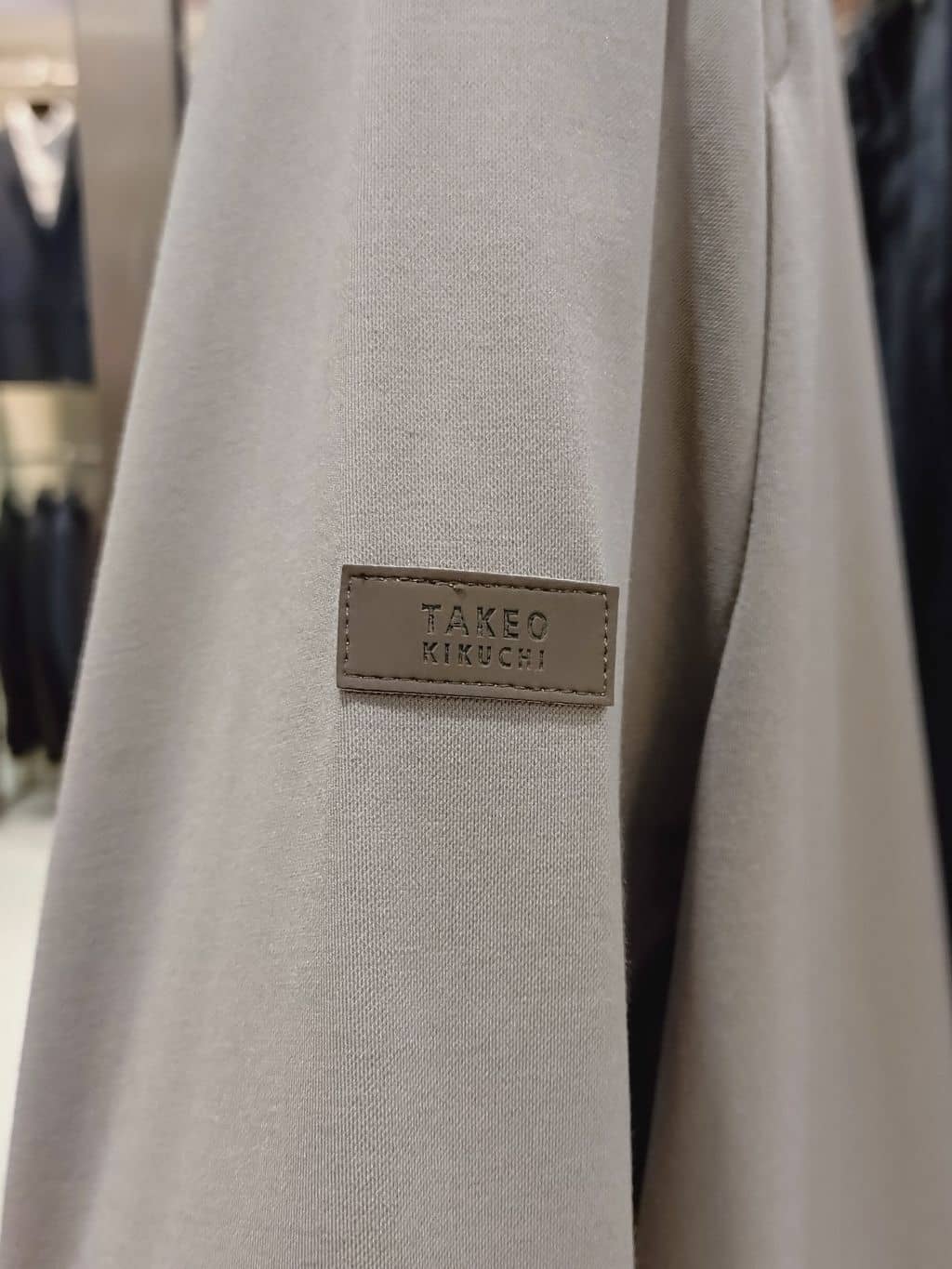 shiominさんの「TAKEO KIKUCHI｜リラックス カーディガン ジャケット」を使ったコーディネート