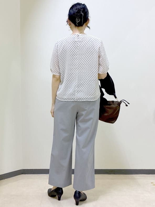  beni_gingerさんの「Reflect｜【マシンウォッシュ可／セットアップ可】コツキ柄プリントブラウス」を使ったコーディネート