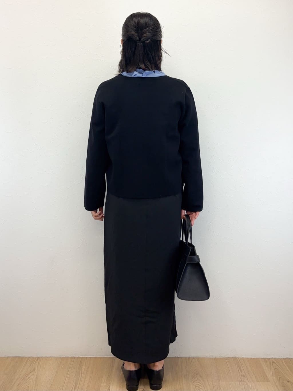 Takeさんの「OPAQUE.CLIP｜フロントフリルブラウス【洗濯機OK】」を使ったコーディネート